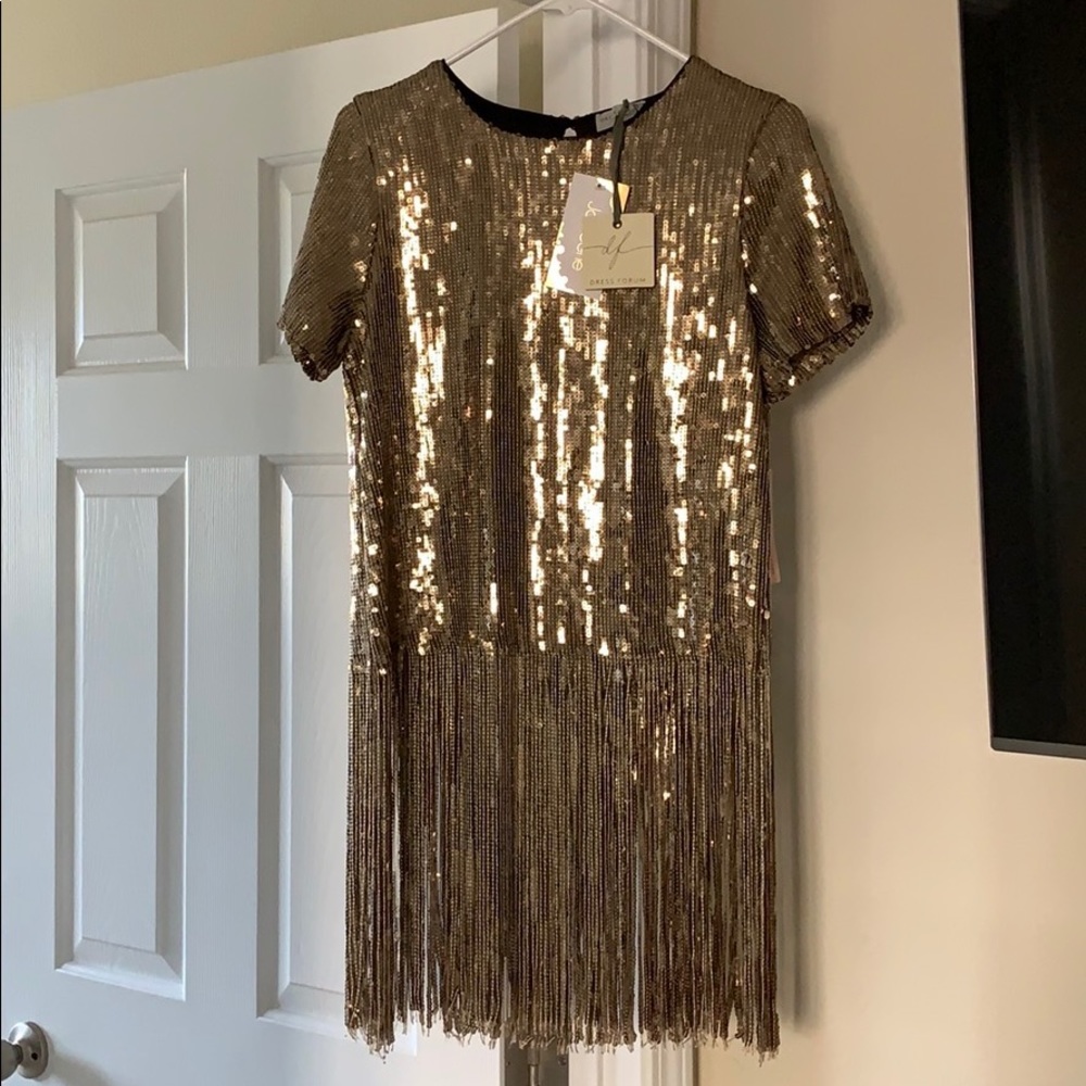 NWT Beautiful Gold Misha Top ✨✨✨